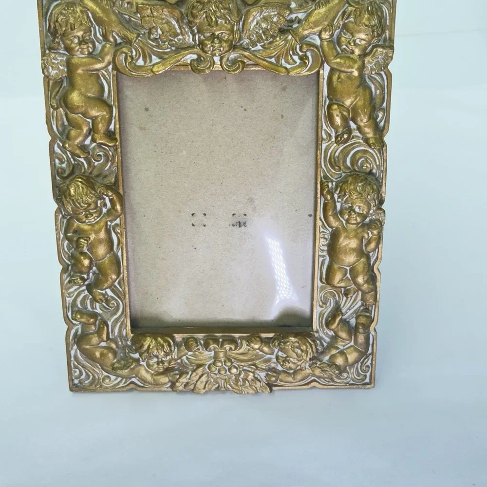 Gold Cherub Grapes Picture Frame for 4x6 Photo, Resin 3D
